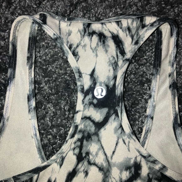 Black and White Marble Lululemon Workout Top! - Picture 4 of 5